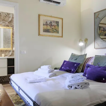 Oltrarno Elegant Apartment Florence