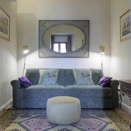 Oltrarno Elegant Appartement